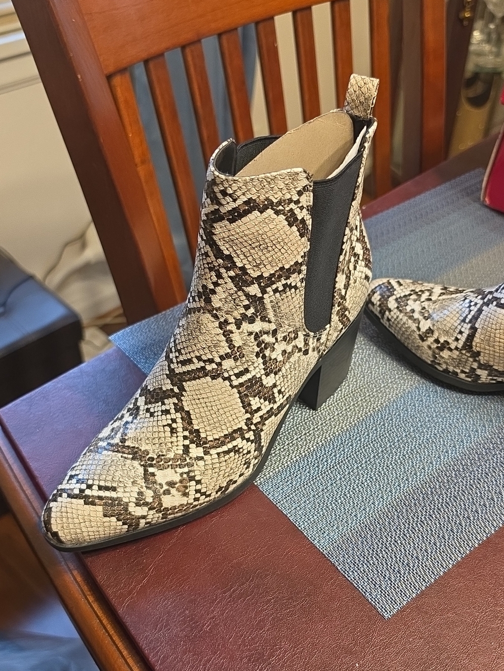 Never Worn JustFab Snake-Print Chelsea Booties in Cream and Black